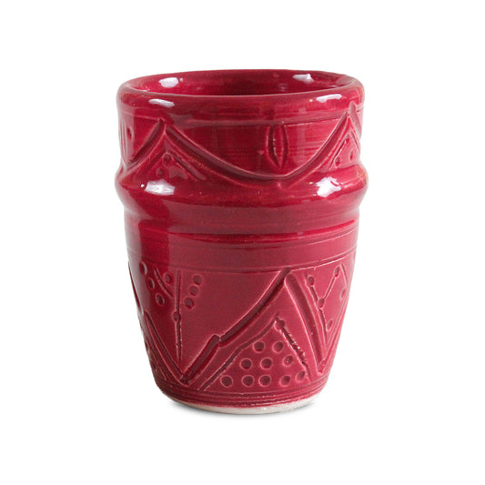 Taza grabada en rojo carmín
